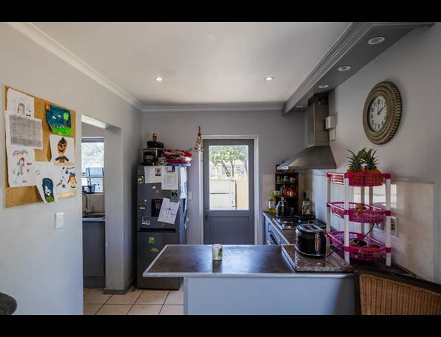 3 BEDROOM HOUSE FOR SALE IN PARKLANDS